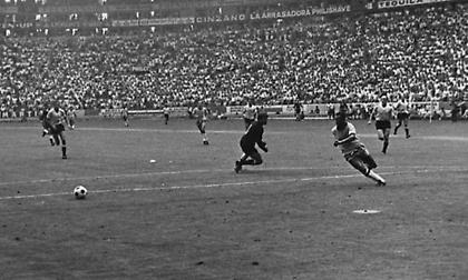 Η τελειότερη προσποίηση στην ποδοσφαιρική ιστορία!