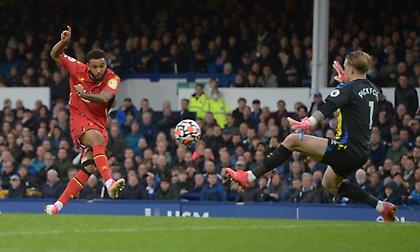 Ισοπέδωσε την Έβερτον η Γουότφορντ, φθηνά τη γλίτωσε η Νιούκαστλ