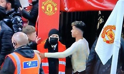 Φίλος της Γιουνάιτεντ ζήτησε τη φανέλα του Φιρμίνο και την… έκρυψε ενοχικά!