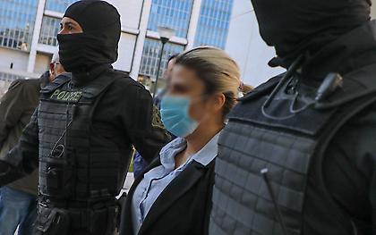 Επίθεση με βιτριόλι: Επικίνδυνη για τη δημόσια ασφάλεια η 37χρονη-Θα παραμείνει στη φυλακή