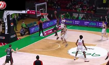 Ιπτάμενος Τζεκίρι κάρφωσε εντυπωσιακά στο καλάθι της Μπασκόνια!