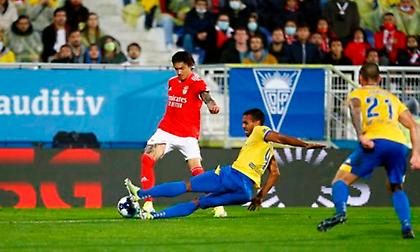 «Σοκ» για την Μπενφίκα, έπεσε από την κορυφή