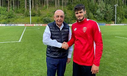 Επαγγελματικό ντεμπούτο για Σιατούνη στην Ιταλία