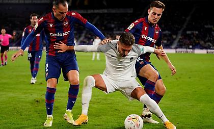 «Ανάσα» με τριάρα για Γρανάδα, στο μηδέν Ράγιο και Θέλτα