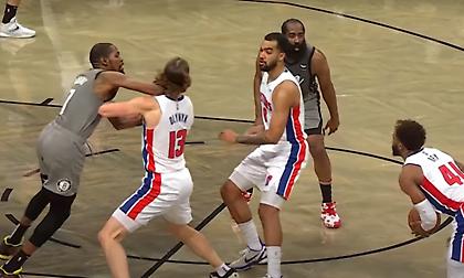 Αποβλήθηκε για σπρώξιμο στον Ολίνικ ο Ντουράντ