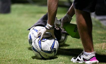 Τιμωρία για τις ομάδες αν δεν φορούν μάσκα οι οπαδοί