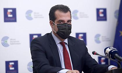 Με Rapid test σε λιανεμπόριο, τράπεζες, κομμωτήρια οι ανεμβολίαστοι - Όλα τα μέτρα