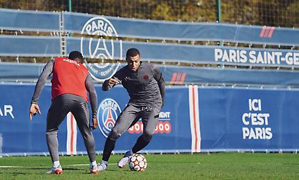 Mε Εμπαπέ αλλά χωρίς Μέσι η Παρί στη Λειψία