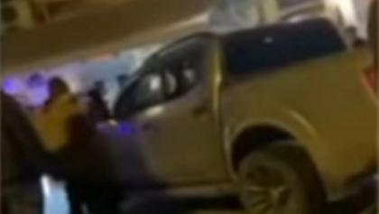 Ρέθυμνο: Είσοδος 4x4 σε μπαρ - Του ζήτησαν πιστοποιητικό, μπήκε με το αγροτικό