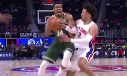 Ο Γιάννης παραδίδει... μαθήματα στο Νο.1 του draft, Κέιντ Κάνιγχαμ!