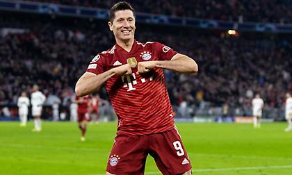 Το ιστορικό χατ-τρικ του Λεβαντόφσκι στην 100η συμμετοχή του στο Champions League!