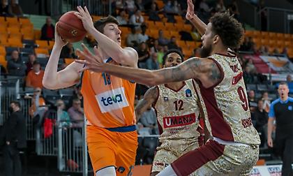 Καλός ο Χαραλαμπόπουλος αλλά… κατάρρευση για τη Βενέτσια στη Γερμανία