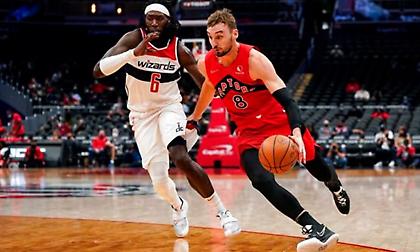 «Κόβουν» τον Ντέκερ οι Ράπτορς