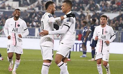 Συνέχισε νικηφόρα με… on fire Νεϊμάρ και Εμπαπέ η Παρί!