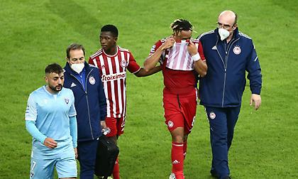 Ανησυχία στον Ολυμπιακό: Τρεις αναγκαστικές αλλαγές ως το 60' στο ματς με τον Ιωνικό!