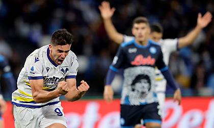 Μεγάλη χαλάστρα της Βερόνα στη Νάπολι, γκολ ξανά ο Σιμεόνε