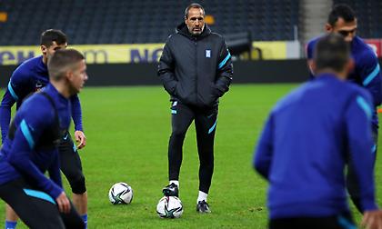 Φουλάρει για Ισπανία η Εθνική, οι σκέψεις του Φαν’τ Σχιπ