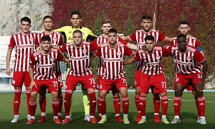 Νικολακόπουλος: «Οι 10 διεθνείς του Ολυμπιακού Β' και η πρόσκληση στον Κούπερ»