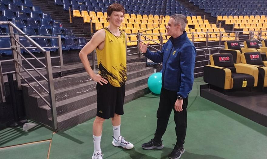 Με Κλόμπουτσαρ η προπόνηση του Άρη