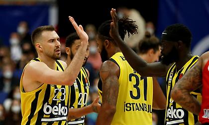 Φενέρμπαχτσε - Αρμάνι Μιλάνο