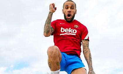 Ο Ντάνι το ξανάκανε: Μπήκε πάλι ξυπόλητος στο Καμπ Νόου όπως το 2008