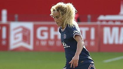 Σοκάρουν τα μελανιασμένα πόδια της Χαμραουί μετά τον ξυλοδαρμό!