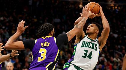 Τα highlights της νίκης των Μπακς κόντρα στους Λέικερς