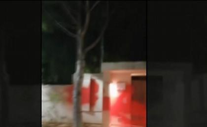 Ρουβίκωνας: Επίθεση με μπογιές στο σπίτι του υπουργού Επικρατείας Γιώργου Γεραπετρίτη