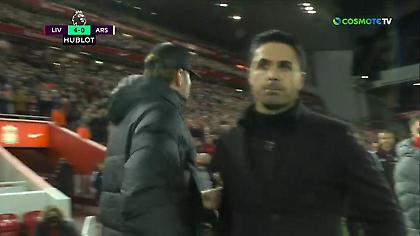 Ούτε... βλέμμα δεν αντάλλαξαν Κλοπ-Αρτέτα στη «χειραψία» της λήξης