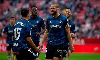 Γκέλαρε στο σπίτι της η Σεβίλλη και έδωσε δώρο στη Ρεάλ!