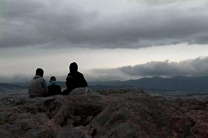 Καιρός: Ανεβαίνει η θερμοκρασία – Πού θα βρέξει