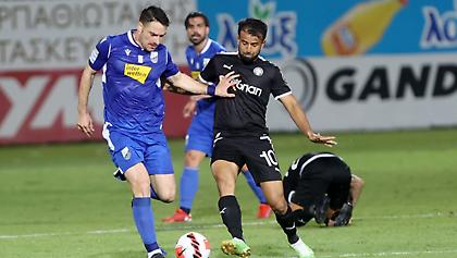 Μια Λαμία σε φόρμα και χωρίς έδρα!