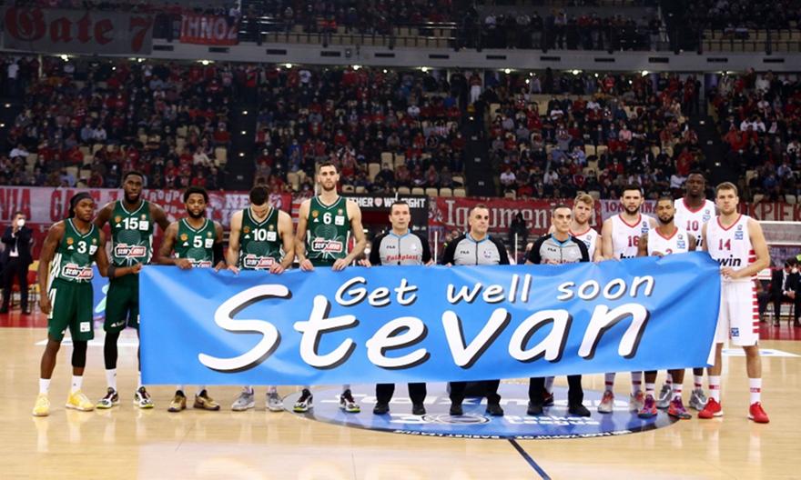 Ολυμπιακός-Παναθηναϊκός: Το μήνυμα των «αιωνίων» για τον Γέλοβατς