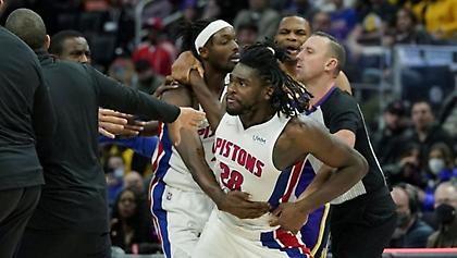 «Έψαχνε τον Στιούαρτ για να απολογηθεί ο Λεμπρόν»