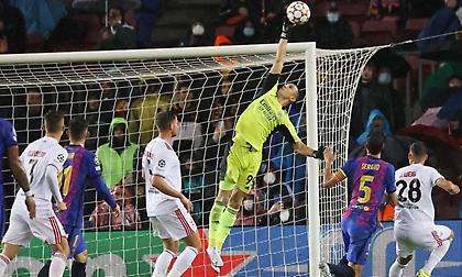 5ος όμιλος: Δεν το «καθάρισε» και ζει με το άγχος η Μπαρτσελόνα!