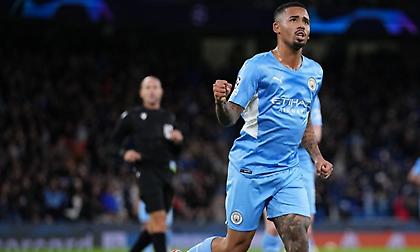 Πρώτη και καλύτερη η Σίτι, πήρε μαζί της στους «16» την Παρί