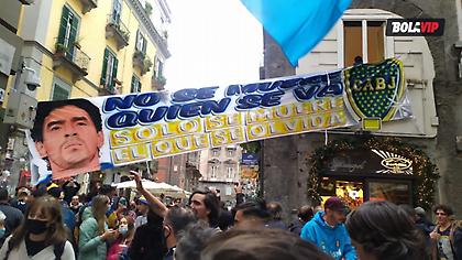 Οπαδοί της Μπόκα που μένουν στη Νάπολη, βγήκαν στους δρόμους για τον Μαραντόνα!