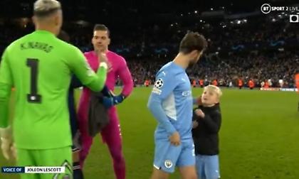 Πιτσιρικάς είχε μπροστά του Μέσι, Νεϊμάρ, Εμπαπέ, αλλά… ζήτησε άλλη φανέλα!