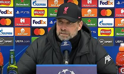 Έντονος διάλογος Κλοπ με δημοσιογράφο που του ζήτησε να απολογηθεί!