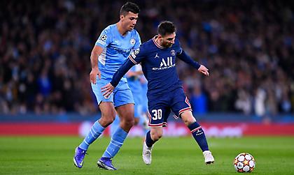 Διέρρευσε φωτογραφία του Μέσι να ποζάρει με Χρυσή Μπάλα!