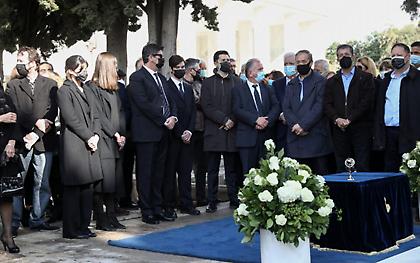 Φώφη Γεννηματά: Στο Α’ Νεκροταφείο τελέστηκε το 40ήμερο μνημόσυνο