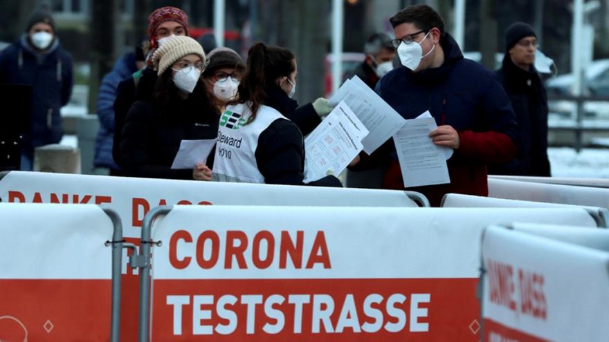 Συναγερμός και στην Αυστρία για κρούσμα της μετάλλαξης