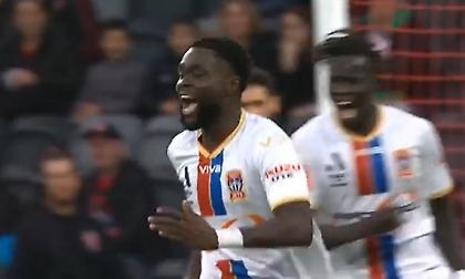 Συνεχίζει στην Αυστραλία και σκοράρει ο Μπουμάλ!