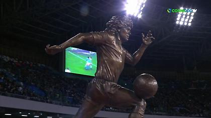 Νάπολι: Τα αποκαλυπτήρια από το άγαλμα του Μαραντόνα!