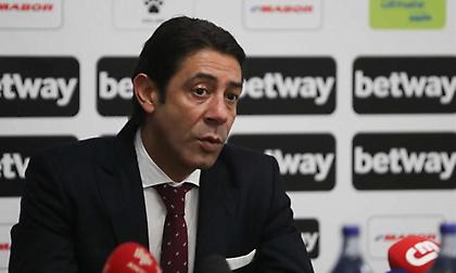 Ρουί Κόστα: «Μαύρη σελίδα στο πορτογαλικό ποδόσφαιρο, δεν φταίει η Μπενφίκα»