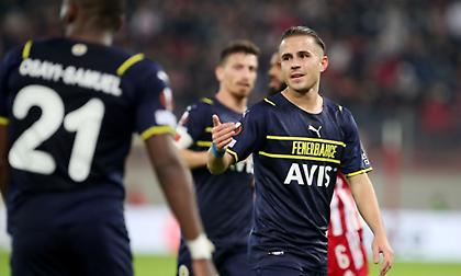 Επίθεση με πέτρες στο πούλμαν της Φενέρμπαχτσε