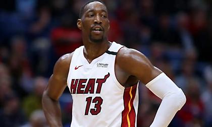 Σοκ στους Χιτ: Χειρουργείο για τον Αντεμπάγιο