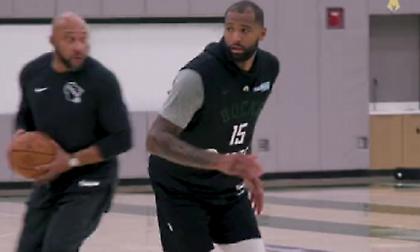 Ο Κάζινς «λιώνει» στο γυμναστήριο των Μπακς!