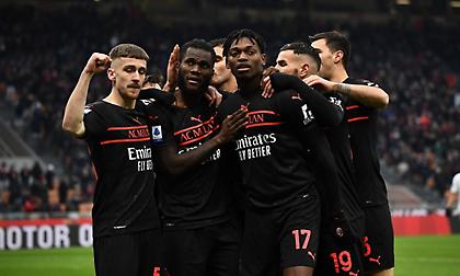 Ξεπάστρεψε τη Σαλερνιτάνα, πάτησε κορυφή και… περιμένει η Μίλαν