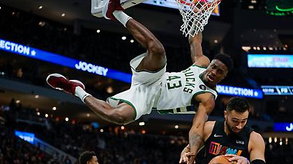 Τρελάθηκε ο Γιάννης με το φοβερό κάρφωμα του Θανάση